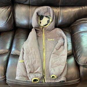 Youth Kuiu reversible down jacket size small medium verde print